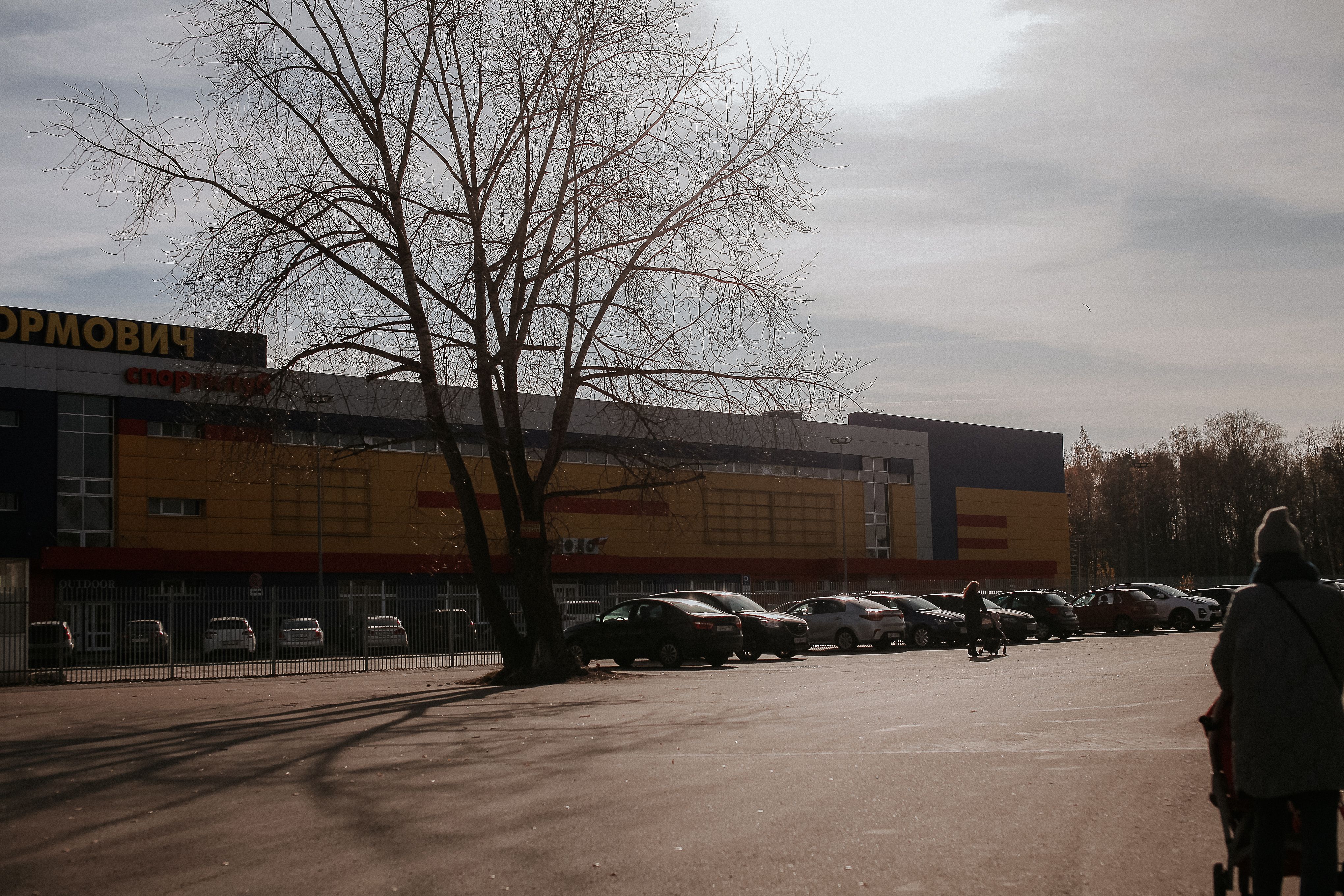 Асфальтирование парковок для торговых центров в Санкт-Петербурге